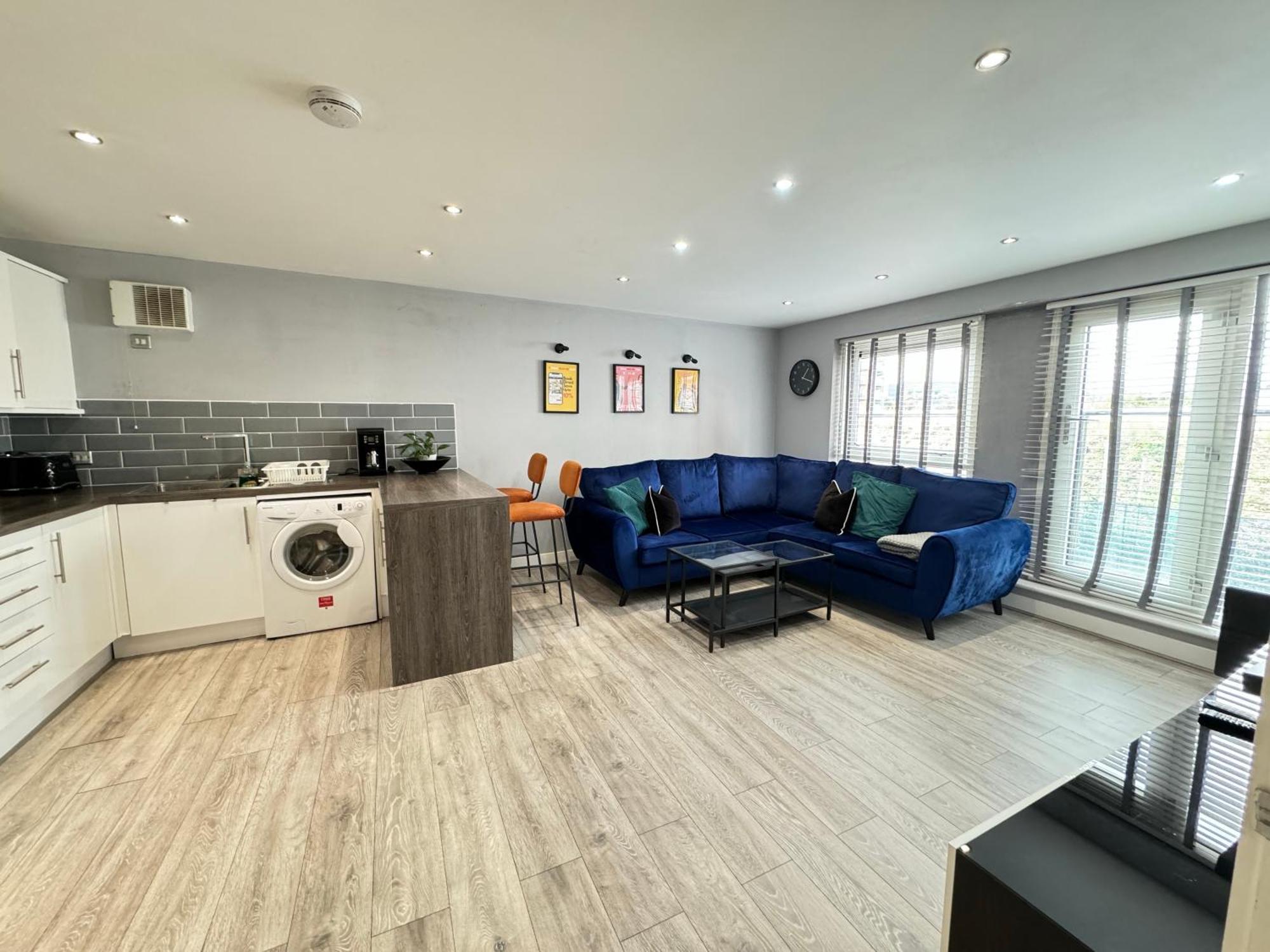 Rnm - Business Professionals Stay, Walsall City Centre, 2 Bedroom With Ensuite And Bathroom, Entire Place, Kitchen & Washroom With Amenities, Smart Tv, Easy Access, Fast Wifi, Parking Nearby, Great Transport Links Dış mekan fotoğraf